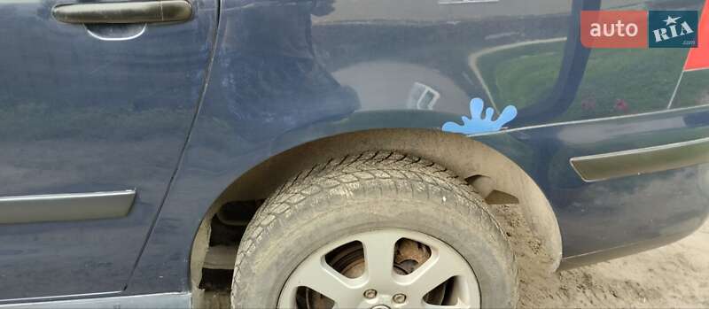 Минивэн Volkswagen Sharan 2004 в Львове