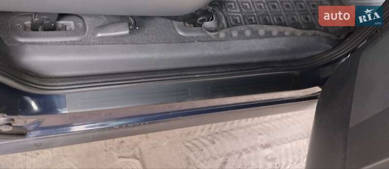 Минивэн Volkswagen Sharan 2004 в Львове