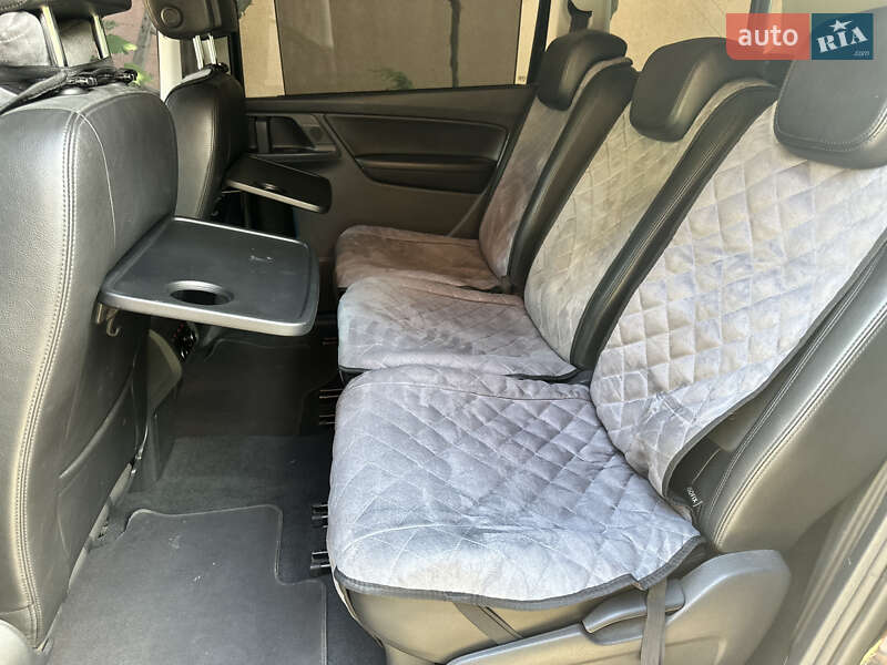 Мінівен Volkswagen Sharan 2014 в Іршаві