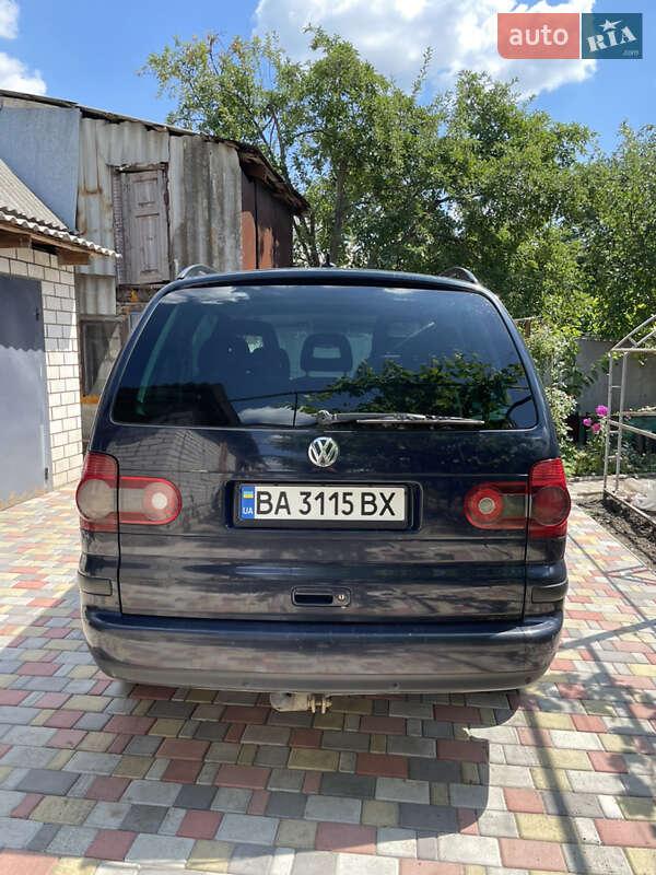 Минивэн Volkswagen Sharan 2008 в Знаменке