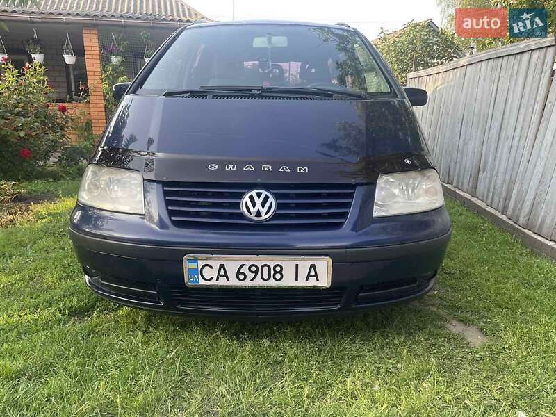 Минивэн Volkswagen Sharan 2002 в Черкассах