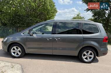 Мінівен Volkswagen Sharan 2012 в Житомирі