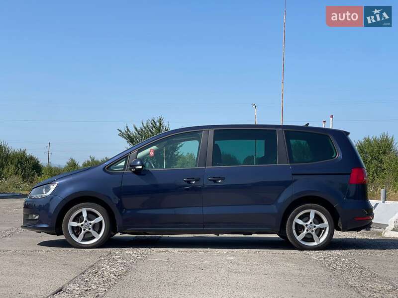 Минивэн Volkswagen Sharan 2013 в Ужгороде
