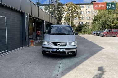Минивэн Volkswagen Sharan 2001 в Киеве