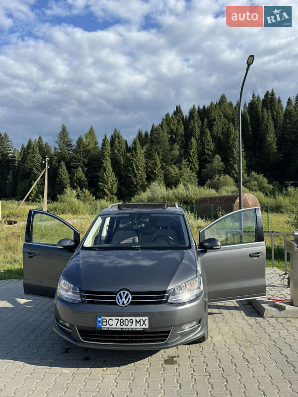 Мінівен Volkswagen Sharan 2012 в Львові