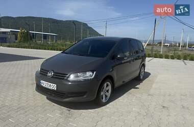 Мінівен Volkswagen Sharan 2010 в Хусті