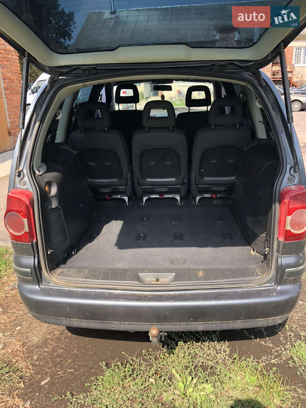 Минивэн Volkswagen Sharan 2007 в Романове