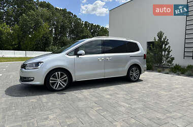 Минивэн Volkswagen Sharan 2017 в 