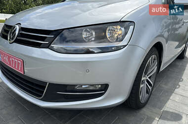 Минивэн Volkswagen Sharan 2017 в 