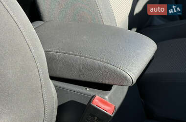Минивэн Volkswagen Sharan 2013 в 