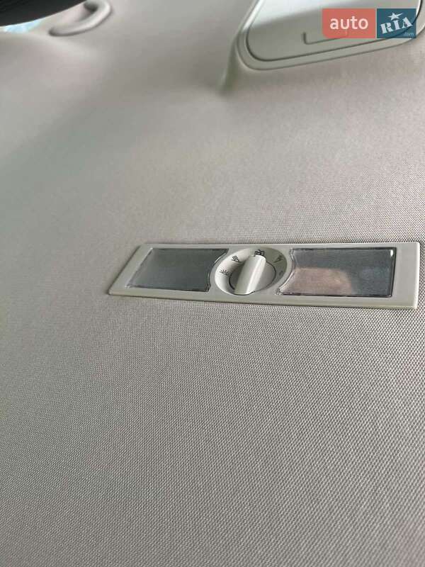 Минивэн Volkswagen Sharan 2015 в Киеве