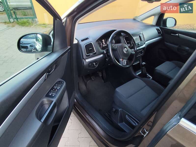 Мінівен Volkswagen Sharan 2011 в Мукачевому