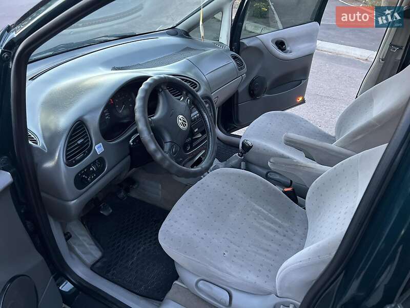 Минивэн Volkswagen Sharan 1999 в Измаиле