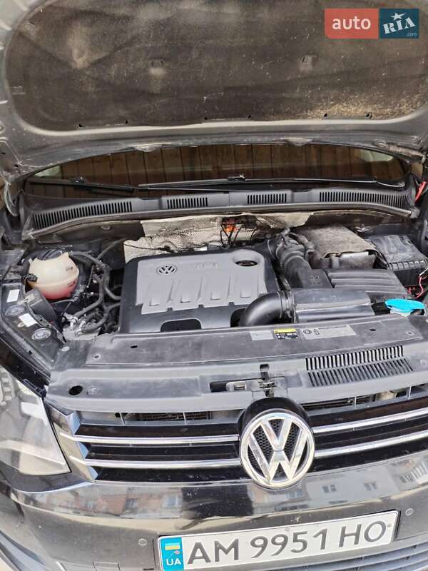 Минивэн Volkswagen Sharan 2013 в Звягеле