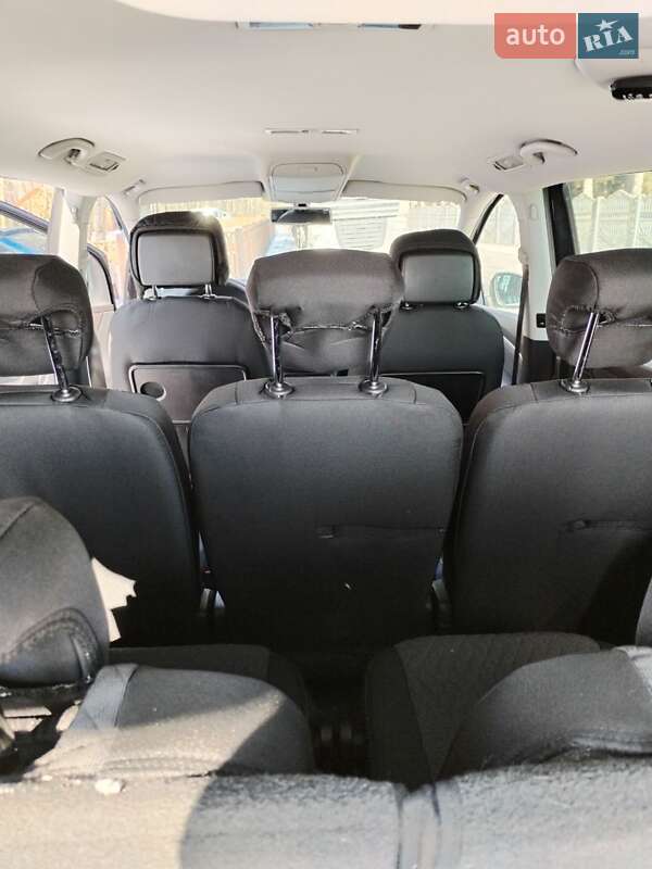Минивэн Volkswagen Sharan 2013 в Звягеле