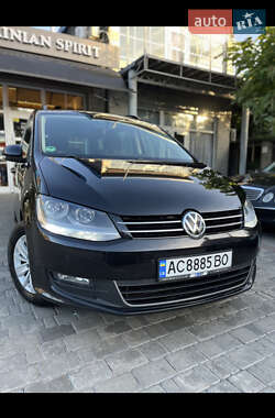 Мінівен Volkswagen Sharan 2015 в Луцьку