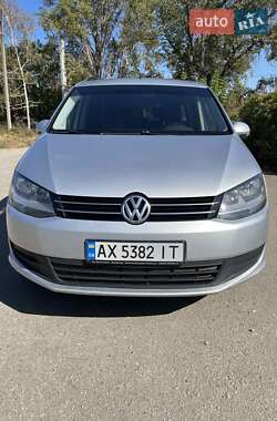 Минивэн Volkswagen Sharan 2011 в 