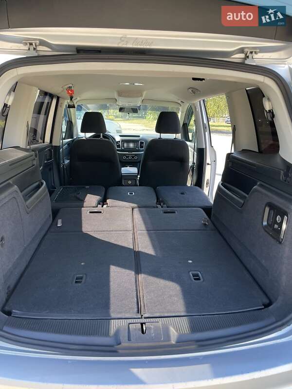 Минивэн Volkswagen Sharan 2011 в Харькове