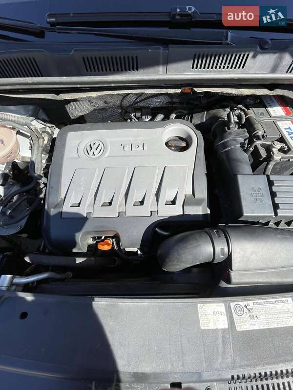 Минивэн Volkswagen Sharan 2011 в Харькове