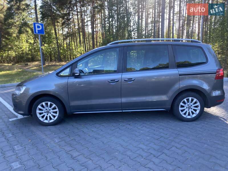 Минивэн Volkswagen Sharan 2010 в Маневичах