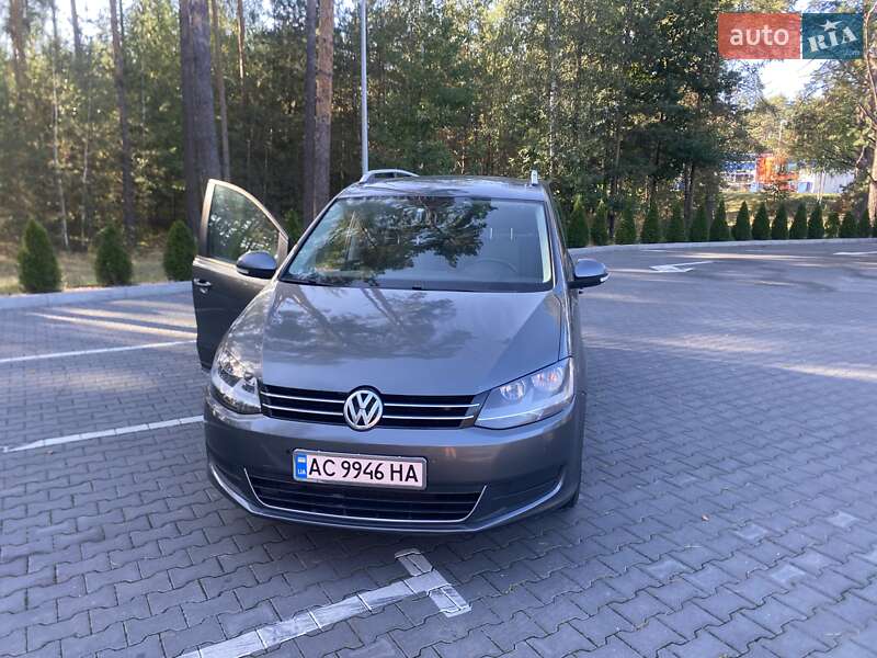 Минивэн Volkswagen Sharan 2010 в Маневичах