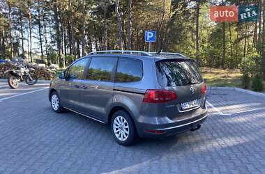 Минивэн Volkswagen Sharan 2011 в 