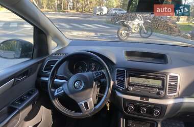 Минивэн Volkswagen Sharan 2011 в 