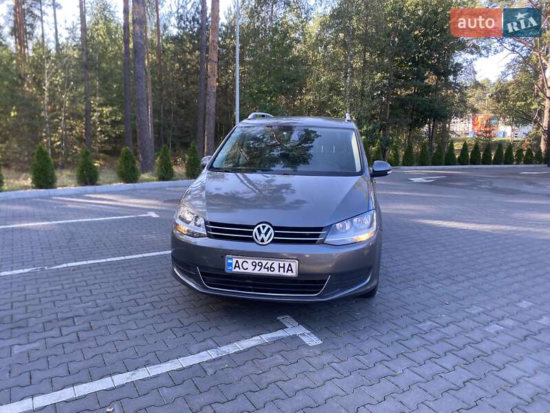Минивэн Volkswagen Sharan 2010 в Маневичах