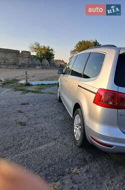 Минивэн Volkswagen Sharan 2011 в 