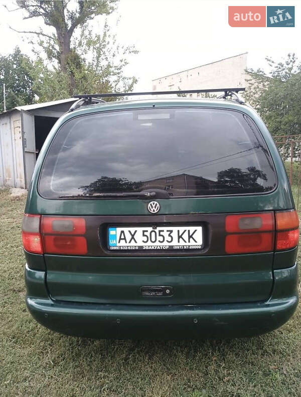 Мінівен Volkswagen Sharan 1998 в Харкові