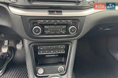 Минивэн Volkswagen Sharan 2011 в 