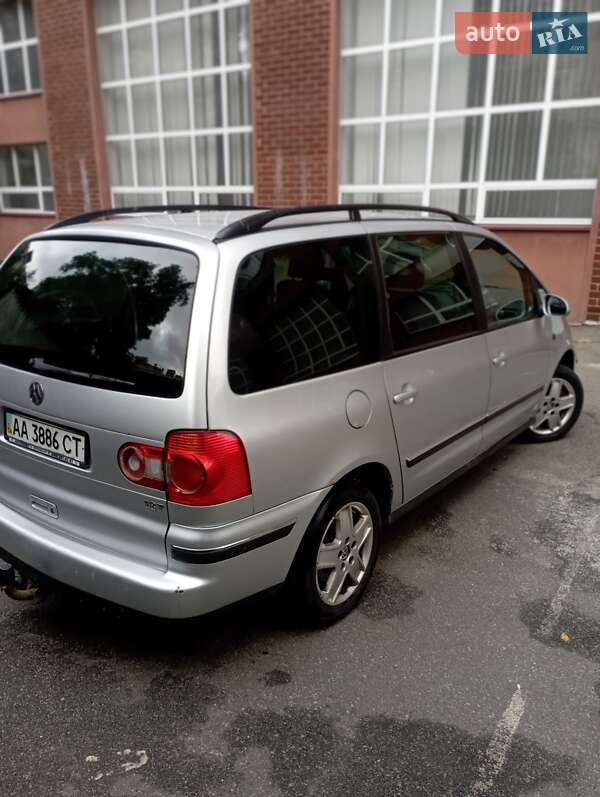 Мінівен Volkswagen Sharan 2007 в Києві