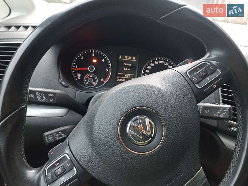 Минивэн Volkswagen Sharan 2012 в Староконстантинове