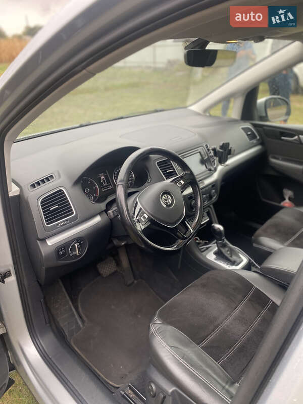 Минивэн Volkswagen Sharan 2017 в Черкассах