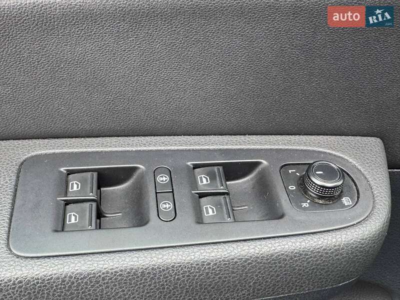 Минивэн Volkswagen Sharan 2019 в Киеве фото 16 Минивэн Volkswagen Sharan 2019 в Киеве