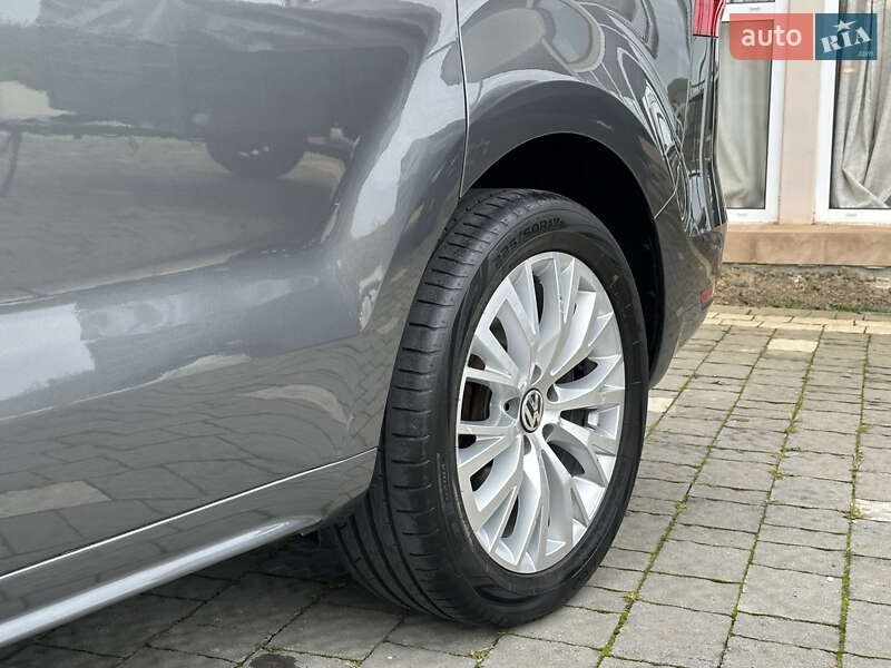 Минивэн Volkswagen Sharan 2015 в Дрогобыче