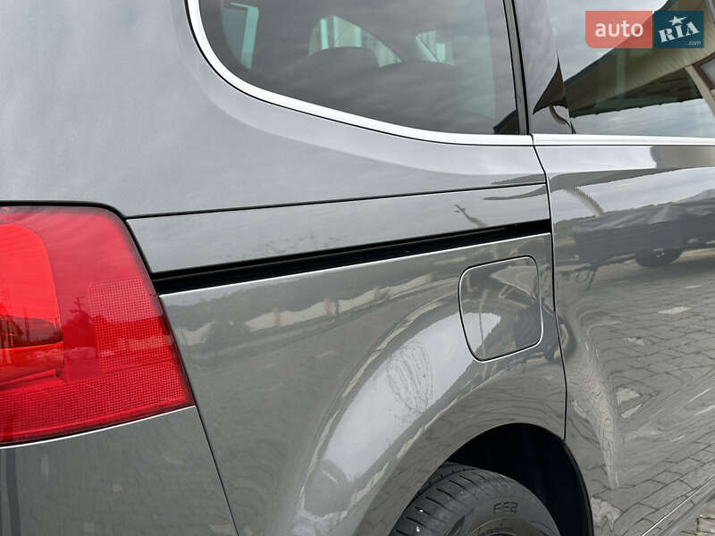 Минивэн Volkswagen Sharan 2015 в Дрогобыче