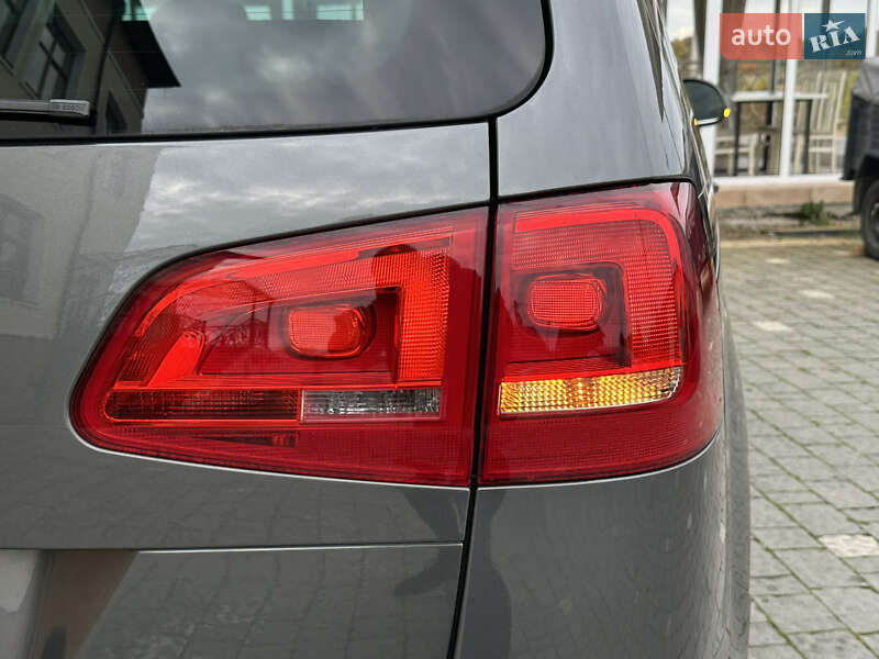 Минивэн Volkswagen Sharan 2015 в Дрогобыче