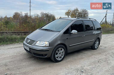 Минивэн Volkswagen Sharan 2009 в 