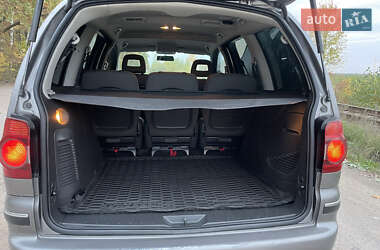 Минивэн Volkswagen Sharan 2009 в 