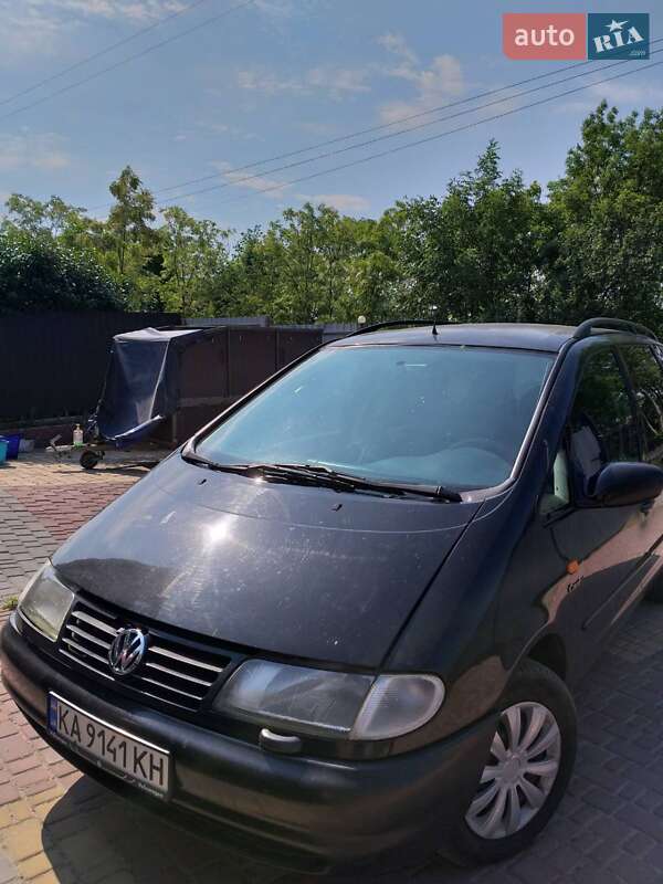 Мінівен Volkswagen Sharan 1996 в Калинівці