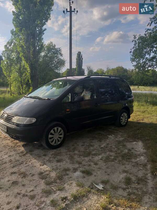 Мінівен Volkswagen Sharan 1996 в Калинівці