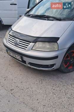 Минивэн Volkswagen Sharan 2000 в  фото 5 Минивэн Volkswagen Sharan 2000 в