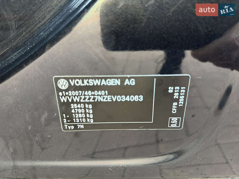 Минивэн Volkswagen Sharan 2014 в Ровно
