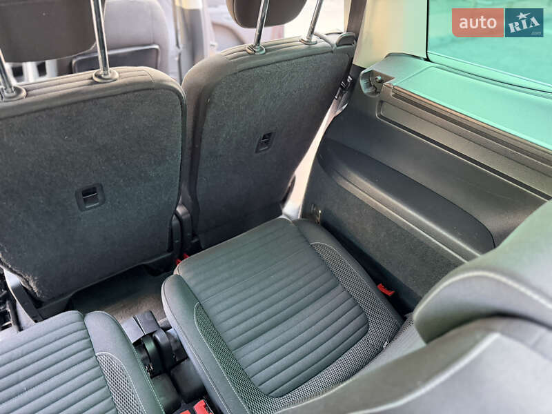 Минивэн Volkswagen Sharan 2014 в Ровно