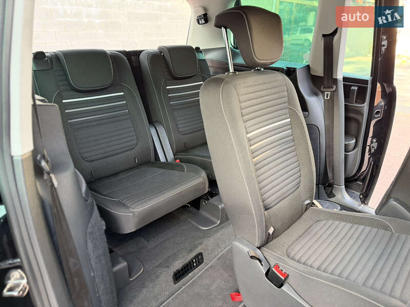 Минивэн Volkswagen Sharan 2014 в Ровно