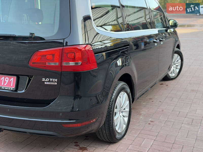 Минивэн Volkswagen Sharan 2014 в Ровно