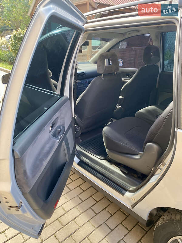 Мінівен Volkswagen Sharan 2002 в Нововолинську