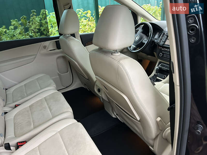 Минивэн Volkswagen Sharan 2011 в Белой Церкви