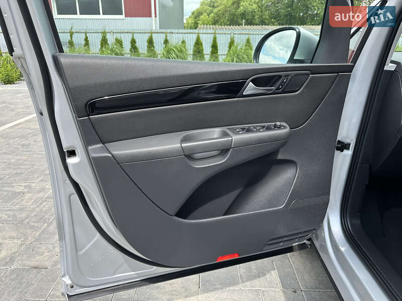 Минивэн Volkswagen Sharan 2017 в Луцке